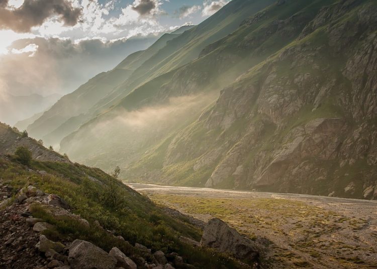 Unleash Your Inner Adventurer: Must-Have Hiking Gear for Every Trail